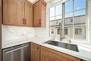 33 Silverado, Irvine, CA 92618 - Photo 19