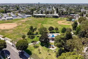 1842 Santiago, Newport Beach, CA 92660 - Photo 25