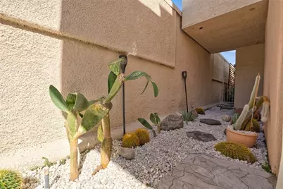 2007 E Columbard, Palm Springs, CA 92264 - Photo 23