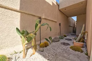 2007 E Columbard, Palm Springs, CA 92264 - Photo 23