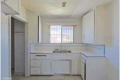 10956 S Western Avenue, Los Angeles, CA 90047 - Photo 21