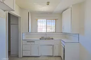 10956 S Western Ave, Los Angeles, CA 90047 - Photo 21