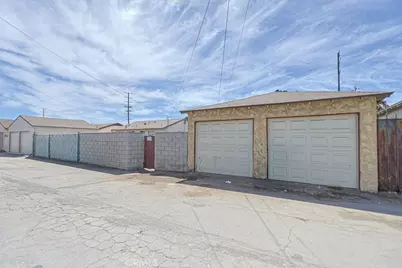 10956 S Western Avenue, Los Angeles, CA 90047 - Photo 31