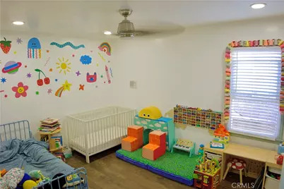 819 W 102nd St, Los Angeles, CA 90044 - Photo 19