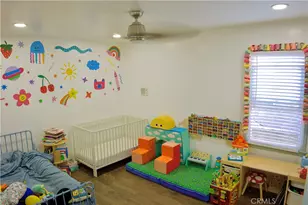 819 W 102nd St, Los Angeles, CA 90044 - Photo 19