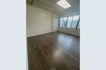 819 W 102nd St, Los Angeles, CA 90044 - Photo 15