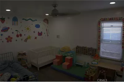 819 W 102nd St, Los Angeles, CA 90044 - Photo 11
