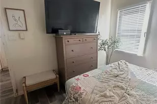 819 W 102nd St, Los Angeles, CA 90044 - Photo 9
