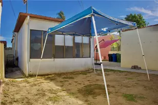 819 W 102nd St, Los Angeles, CA 90044 - Photo 21