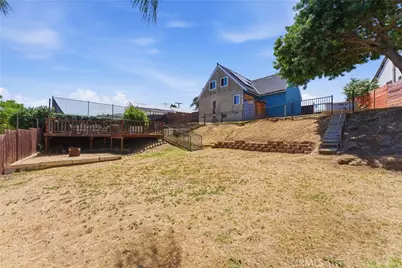 1437 W I, Wilmington, CA 90744 - Photo 27