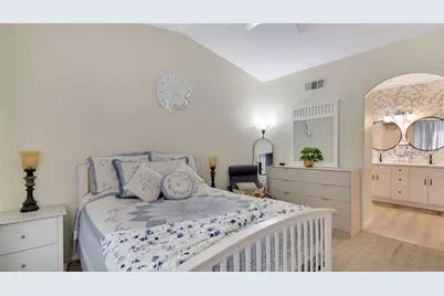 61 Tierra Montanosa, Rancho Santa Margarita, CA 92688 - Photo 19