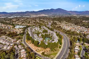 26338 W Grove, Lake Forest, CA 92630 - Photo 45