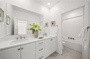 126 Baluster, Irvine, CA 92618 - Photo 33