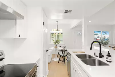 16635 Viewpoint #11B, Huntington Beach, CA 92647 - Photo 3