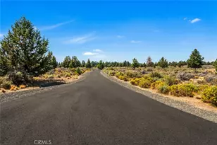 60870 Billadeau, Outside Area (Outside Ca), CA 97702 - Photo 11