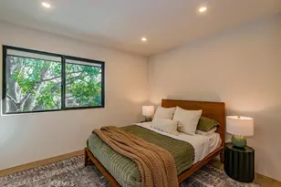 24245 Hatteras, Woodland Hills, CA 91367 - Photo 45