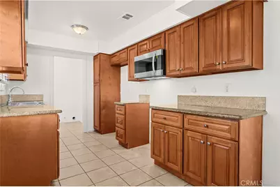 7557 Toyon Avenue, Fontana, CA 92336 - Photo 9