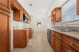 7557 Toyon Ave, Fontana, CA 92336 - Photo 11