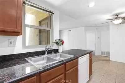 1118 W Blaine #202, Riverside, CA 92507 - Photo 13