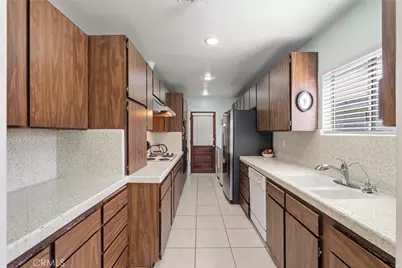 4945 Adenmoor, Lakewood, CA 90713 - Photo 11