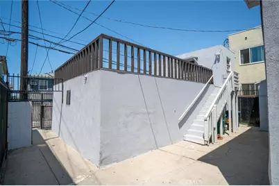 1425 Cedar Avenue, Long Beach, CA 90813 - Photo 9