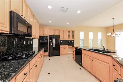 23806 Carrizo Gorge Court, Corona, CA 92883 - Photo 9