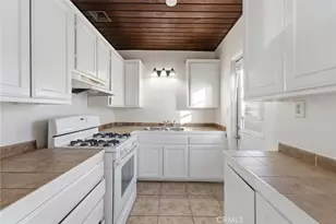5161 W Point Loma Blvd, San Diego, CA 92107 - Photo 13