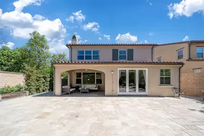 50 Statuary, Irvine, CA 92620 - Photo 3
