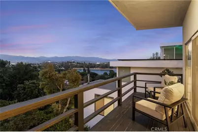 2054 Kenilworth, Los Angeles, CA 90039 - Photo 1