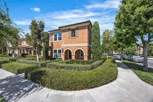 61 Distant Star, Irvine, CA 92618 - Photo 3