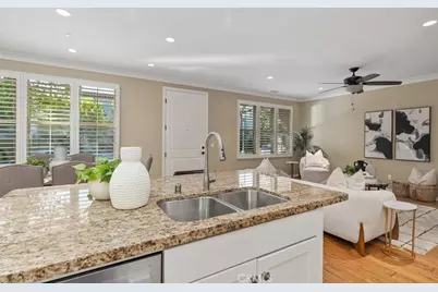 204 Overbrook, Irvine, CA 92620 - Photo 15