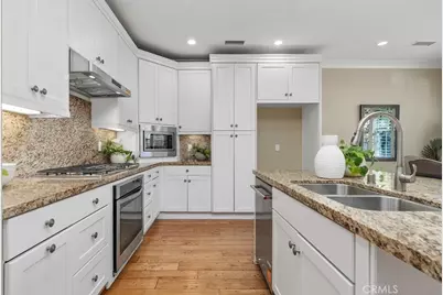 204 Overbrook, Irvine, CA 92620 - Photo 13
