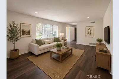 534 S Townsend Street, Santa Ana, CA 92703 - Photo 5