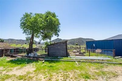 13557 Mile High Ranch, Oak Glen, CA 92399 - Photo 7