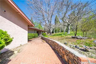39285 Snowline, Yucaipa, CA 92399 - Photo 31