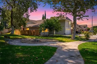 14102 Saarinen Ct, Irvine, CA 92606 - Photo 3