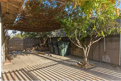 16451 Rhone, Huntington Beach, CA 92647 - Photo 25