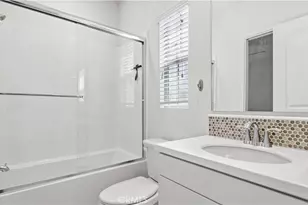115 Tubeflower, Irvine, CA 92618 - Photo 31