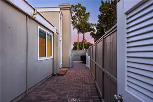 19510 Sandcastle Ln, Huntington Beach, CA 92648 - Photo 3