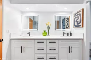 13036 Mindanao, Los Angeles, CA 90292 - Photo 27