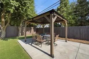 958 Fairway, Bakersfield, CA 93309 - Photo 57