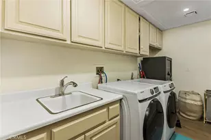 408 Edgemont Dr, Redlands, CA 92373 - Photo 25