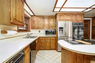 25122 Champlain, Laguna Hills, CA 92653 - Photo 19