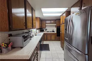1109 W 24th St, San Pedro, CA 90731 - Photo 3