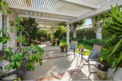 15181 Touraine, Irvine, CA 92604 - Photo 37
