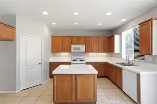3890 Bluff St, Perris, CA 92571 - Photo 11