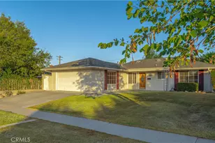 23051 Cavanaugh Rd, Lake Forest, CA 92630 - Photo 3