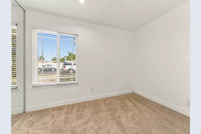 330 W Devonshire Drive, Oxnard, CA 93030 - Photo 17