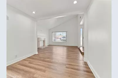 330 W Devonshire Drive, Oxnard, CA 93030 - Photo 15