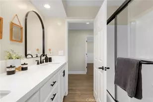 2210 Richmond St, Santa Ana, CA 92705 - Photo 29